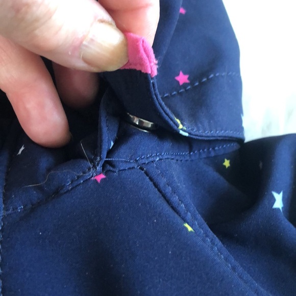 Girls light weight jacket ideal for autumn or spring wear.age 4 to 5 years - Picture 8 of 10